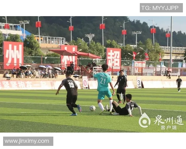 5号球员闪耀赛场引领足球新潮流，技术与实力完美融合打破传统局限