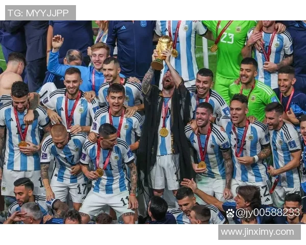 世界足球历史最佳球员排行榜及其影响力解析