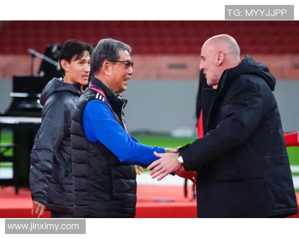 徐根宝:从球员到教练,他如何塑造中国足球未来的希望与传奇 徐根宝:从球员到教练,他如何塑造中国足球未来的希望与传奇