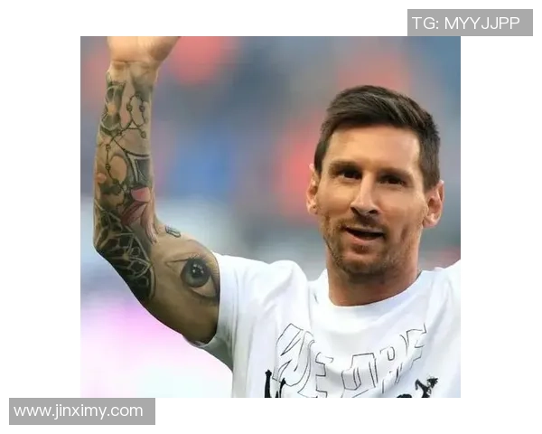 戴背背佳助力球员逆袭成长 背后的足球力量与奋斗故事 戴背背佳助力球员逆袭成长 背后的足球力量与奋斗故事