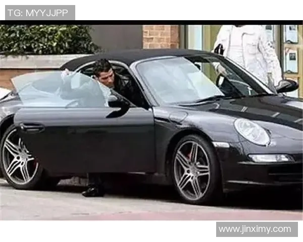 某足球巨星驾驶奥迪登场成焦点引发热议背后原因揭秘