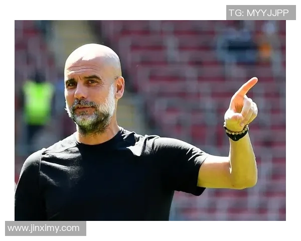 球星怒踢足球背后的情感爆发与竞技精神冲突解析